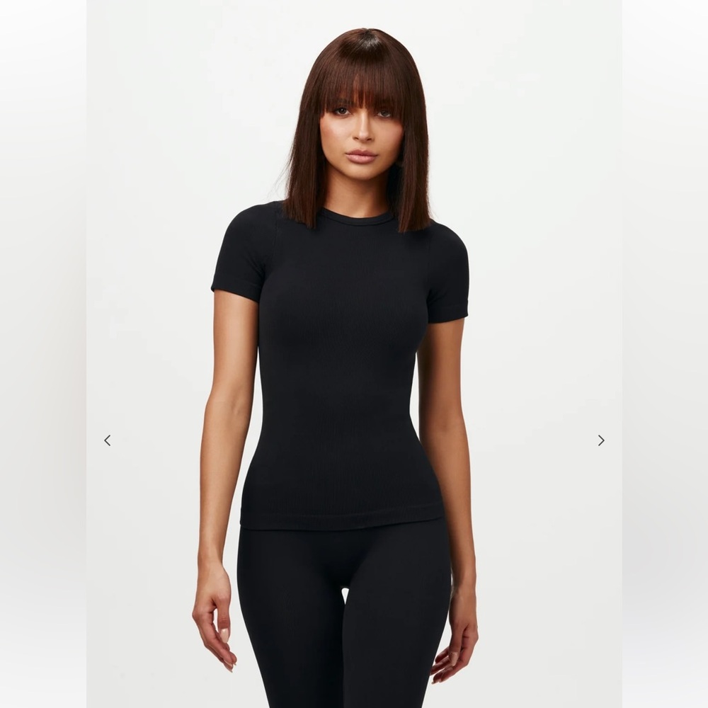 Naked Wardrobe Sculpt Short Sleeve Crewneck Top